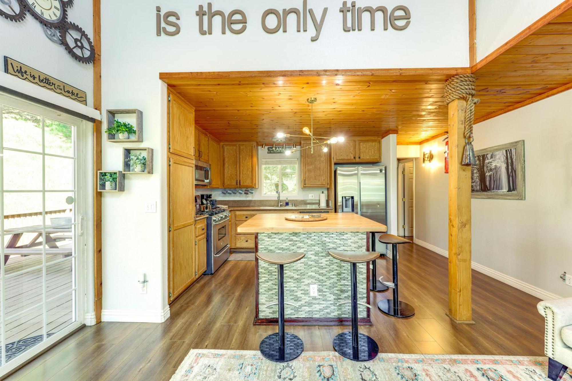 Remodeled Crestline Retreat Walk To Lake Gregory! מראה חיצוני תמונה