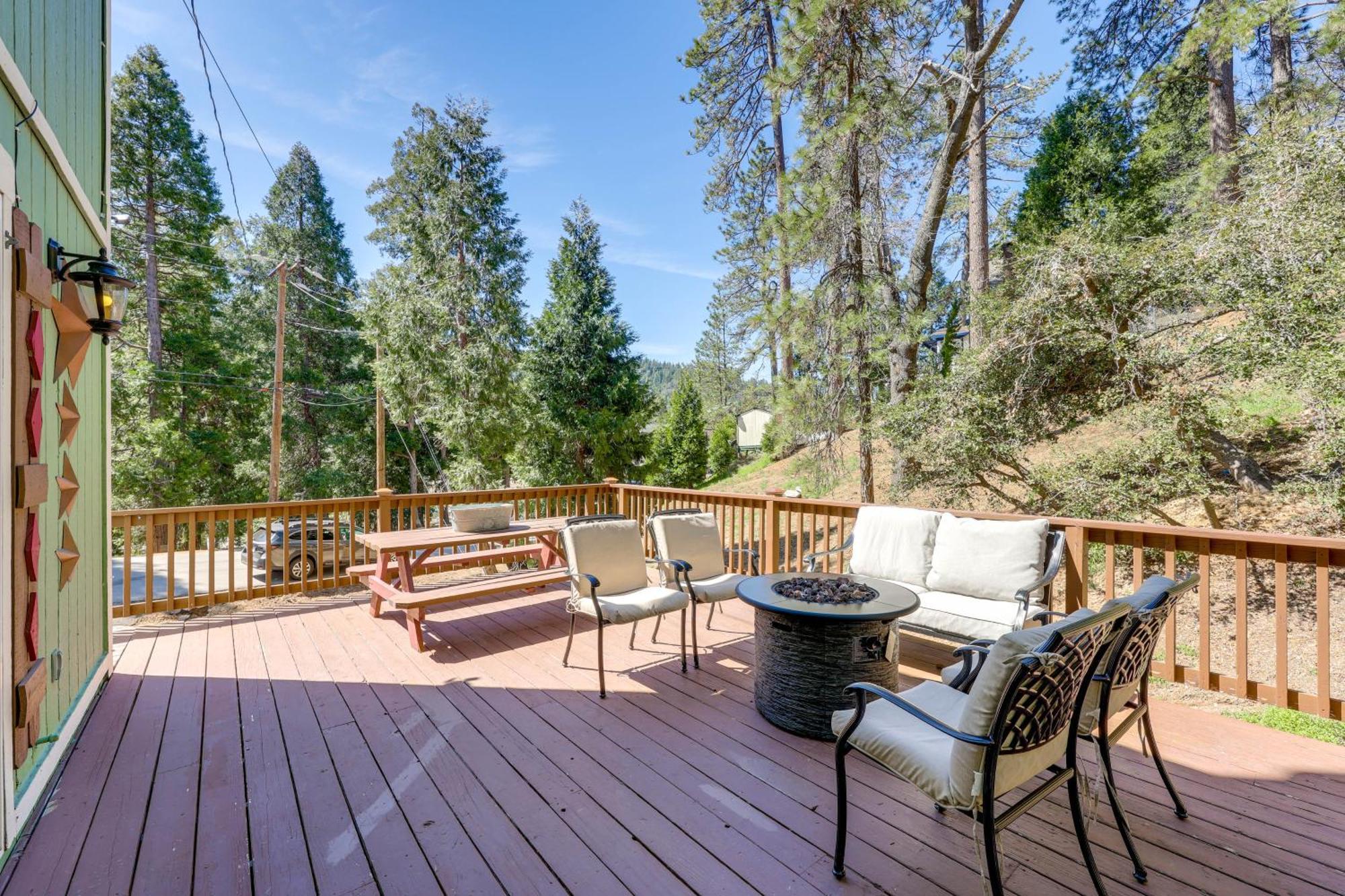 Remodeled Crestline Retreat Walk To Lake Gregory! מראה חיצוני תמונה
